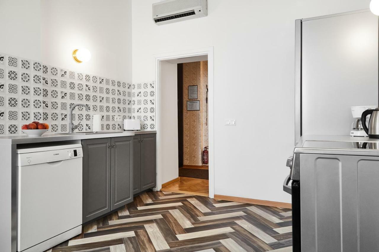 Top Location Apartments Topolowa Street Краків Екстер'єр фото