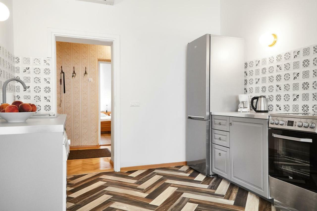 Top Location Apartments Topolowa Street Краків Екстер'єр фото